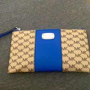 Michael Kors Wristlet